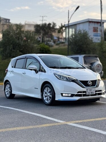 Nissan Note-1