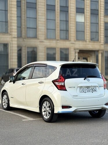 Nissan Note-9