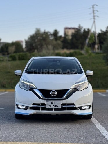 Nissan Note-2