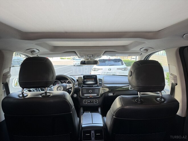 Mercedes GLE 400 4MATIC-13