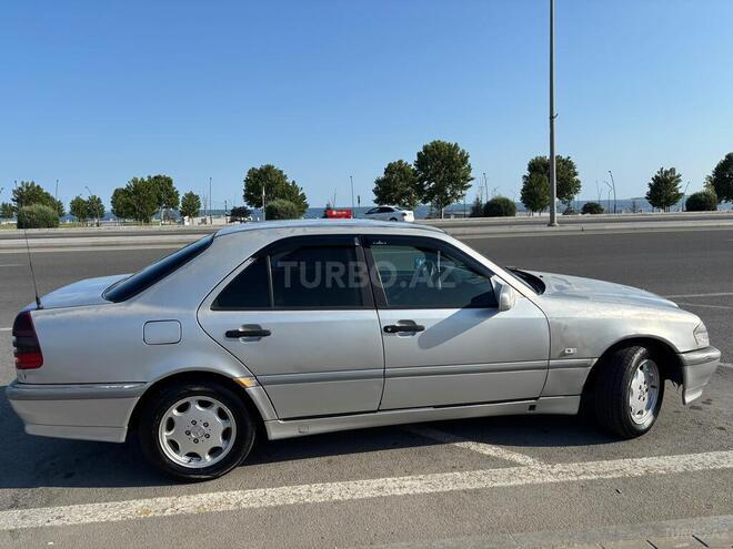 Mercedes C 200-2