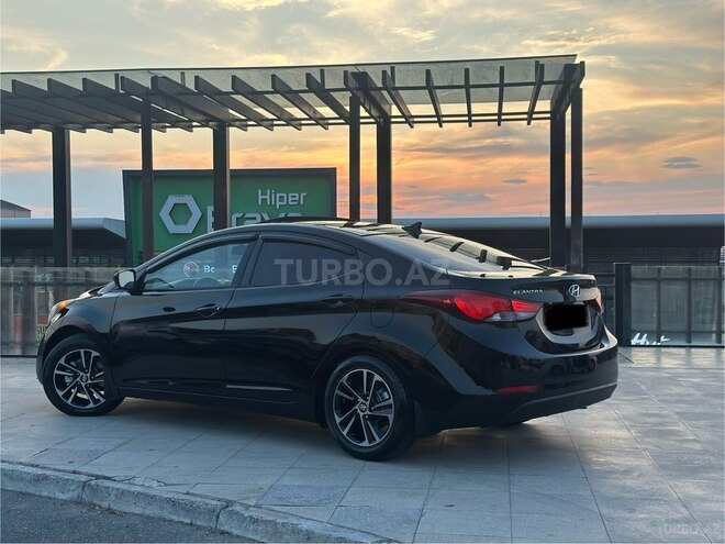 Hyundai Elantra 2015, 276,000 km - 1.8 l - Bakı