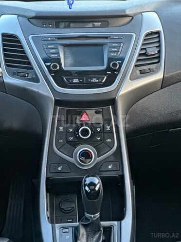 Hyundai Elantra 2015, 276,000 km - 1.8 l - Bakı