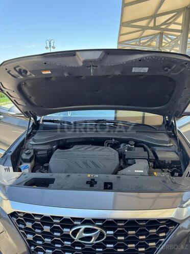 Hyundai Santa Fe-18