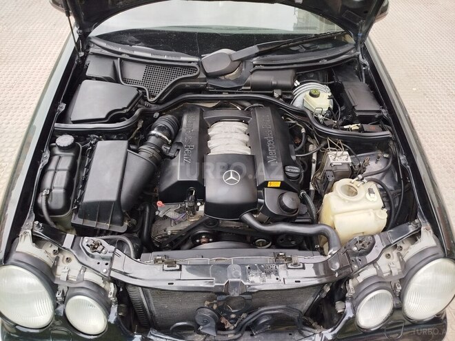 Mercedes E 240 2001, 453,000 km - 2.4 l - Bakı