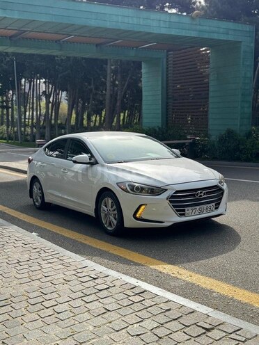 Hyundai Elantra 2017, 20,117 km - 2.0 l - Bakı