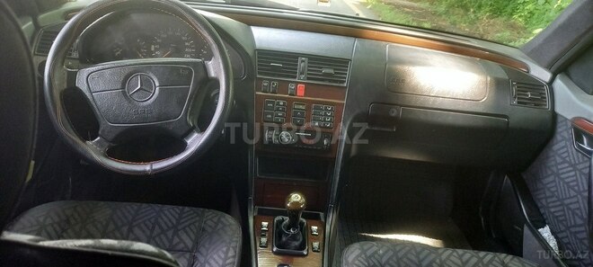Mercedes C 200 1995, 280,000 km - 2.0 l - Qax