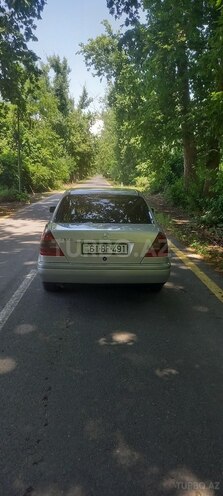 Mercedes C 200 1995, 280,000 km - 2.0 l - Qax