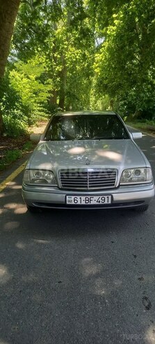 Mercedes C 200 1995, 280,000 km - 2.0 l - Qax