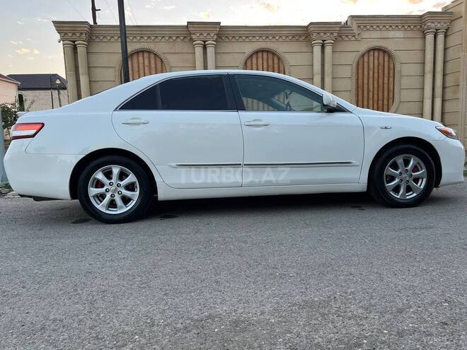 Toyota Camry 2006, 250,000 km - 2.4 л - Salyan