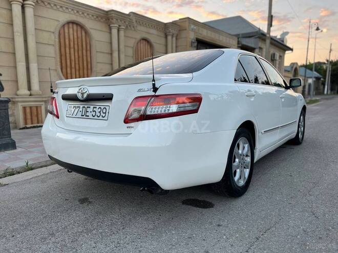 Toyota Camry 2006, 250,000 km - 2.4 л - Salyan