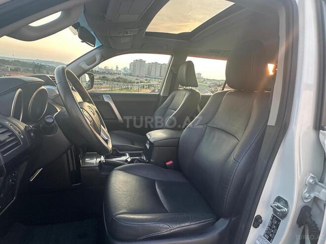 Toyota Land Cruiser Prado-7