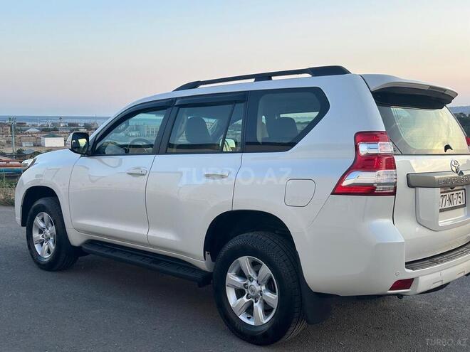 Toyota Land Cruiser Prado-13