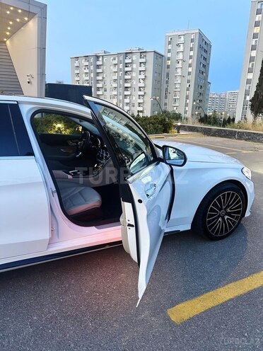 Mercedes C 300 4MATIC 2016, 182,300 km - 2.0 l - Bakı