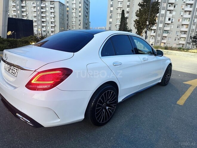 Mercedes C 300 4MATIC 2016, 182,300 km - 2.0 l - Bakı