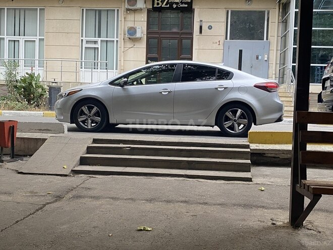 Kia Forte 2018, 122,000 km - 2.0 l - Bakı