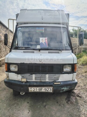 Mercedes 410 D 1998, 400,000 km - 2.9 l - Göygöl