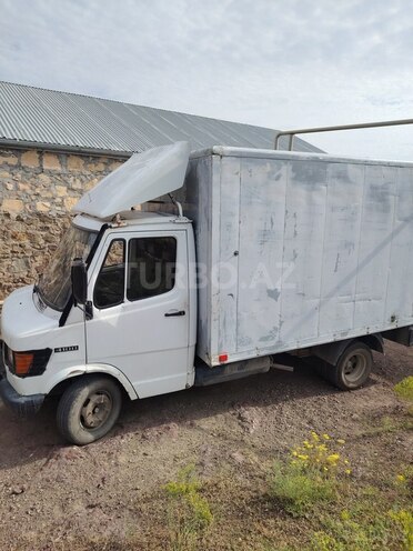 Mercedes 410 D 1998, 400,000 km - 2.9 l - Göygöl