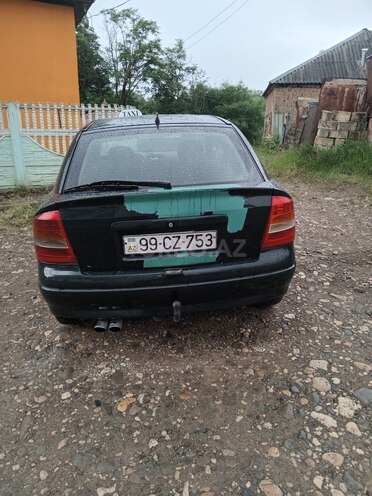 Opel Astra 1998, 500,000 km - 1.6 l - Quba