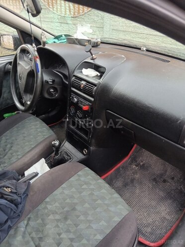 Opel Astra 1998, 500,000 km - 1.6 l - Quba