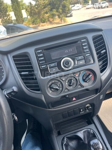 Mitsubishi L200 2022, 98,000 km - 2.5 l - Bakı
