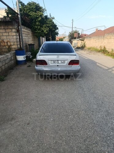 Mercedes E 200 d 1997, 58,888 km - 2.0 l - Salyan