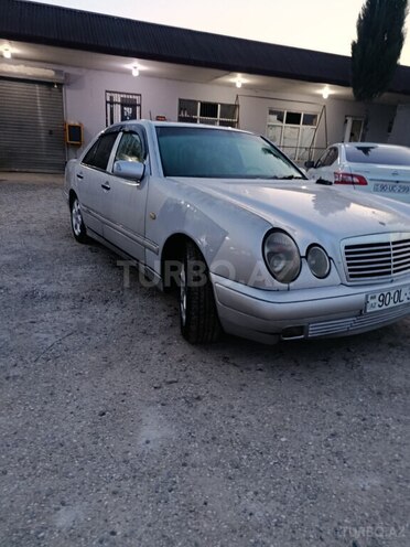 Mercedes E 200 d 1997, 58,888 km - 2.0 l - Salyan