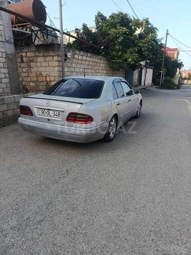 Mercedes E 200 d 1997, 58,888 km - 2.0 l - Salyan