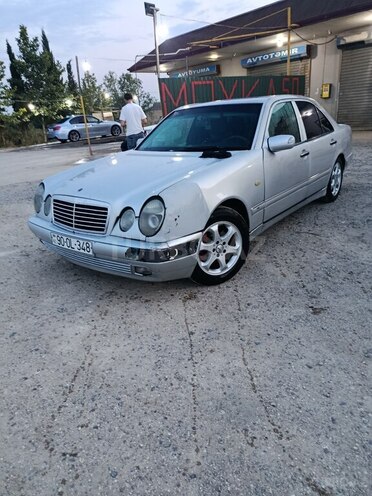Mercedes E 200 d 1997, 58,888 km - 2.0 l - Salyan