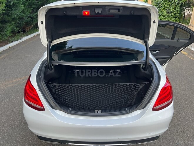 Mercedes C 200 d 2015, 176,000 km - 1.6 л - Qazax