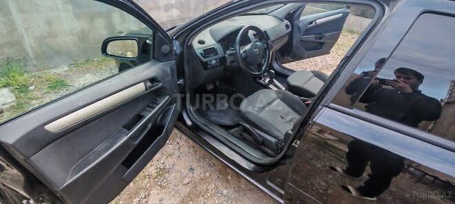 Opel Astra 2005, 245,000 km - 1.8 l - Bakı