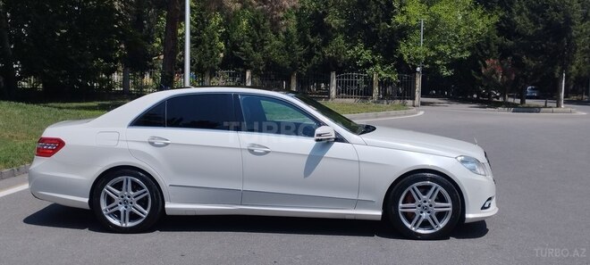 Mercedes E 350 2011, 147,000 km - 3.5 l - Mingəçevir