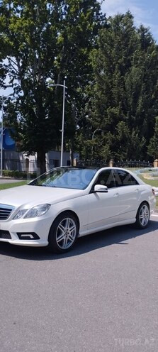 Mercedes E 350 2011, 147,000 km - 3.5 l - Mingəçevir