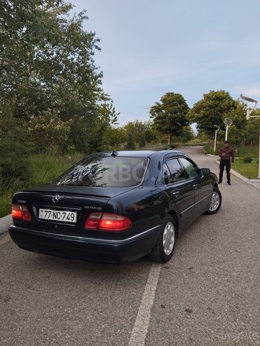 Mercedes E 230 1997, 560,000 km - 2.3 л - Şamaxı