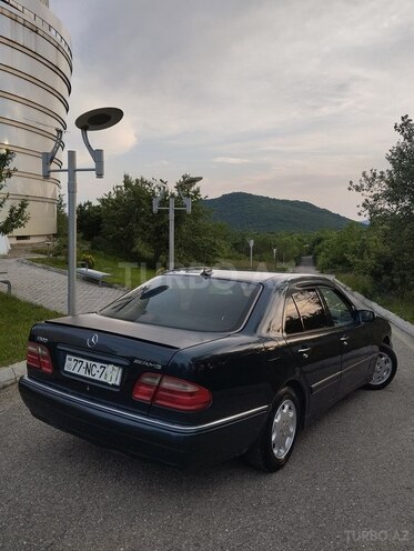 Mercedes E 230 1997, 560,000 km - 2.3 л - Şamaxı