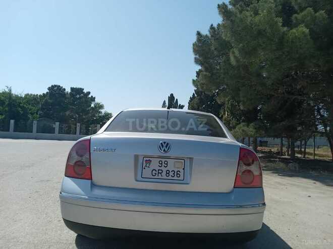 Volkswagen Passat 2004, 235,000 km - 1.8 l - Bakı