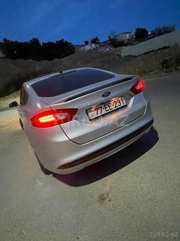 Ford Fusion (North America) 2013, 242,000 km - 1.6 l - Bakı