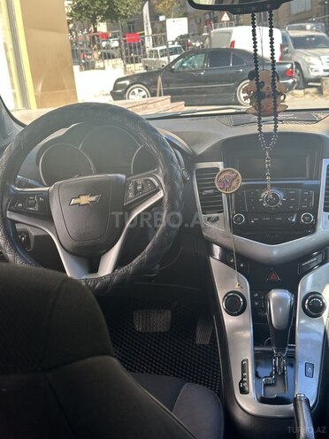 Chevrolet Cruze-8