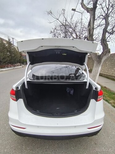 Ford Fusion (North America) 2018, 137,000 km - 0.2 л - Bakı