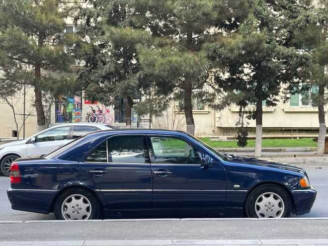 Mercedes C 220 1994, 490,000 km - 2.2 л - Bakı