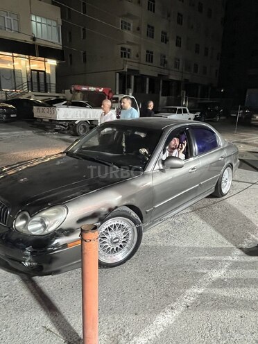 Hyundai Sonata-4
