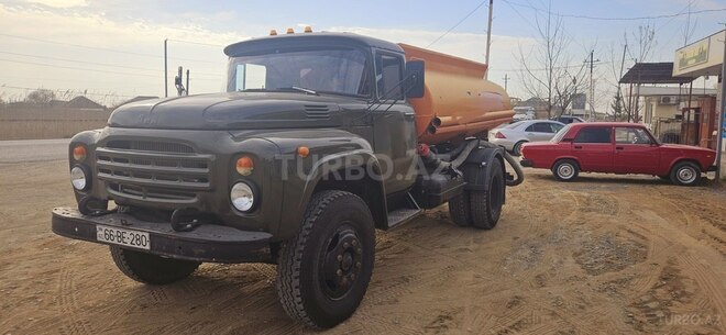 ZIL 130 1981, 350,000 km - 4.8 л - Salyan