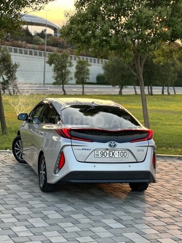 Toyota Prius 2017, 102,000 km - 1.8 l - Bakı