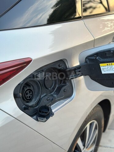 Toyota Prius 2017, 102,000 km - 1.8 l - Bakı