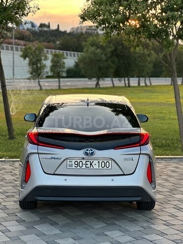Toyota Prius 2017, 102,000 km - 1.8 l - Bakı
