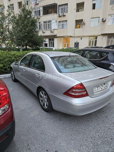 Mercedes C 180 2001, 318,000 km - 2.0 l - Bakı