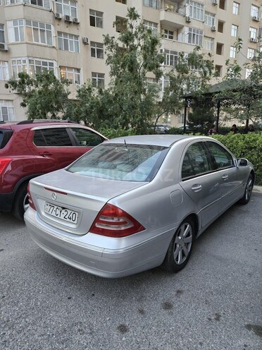 Mercedes C 180 2001, 318,000 km - 2.0 l - Bakı