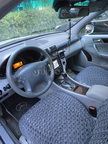 Mercedes C 180 2001, 318,000 km - 2.0 l - Bakı