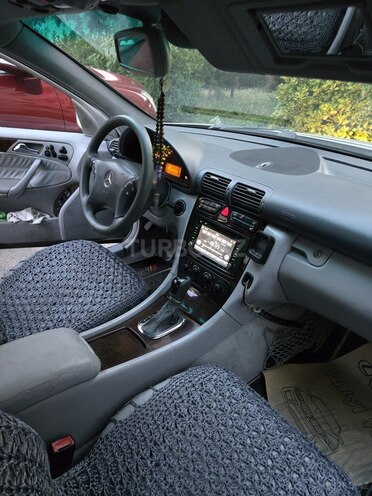 Mercedes C 180 2001, 318,000 km - 2.0 l - Bakı