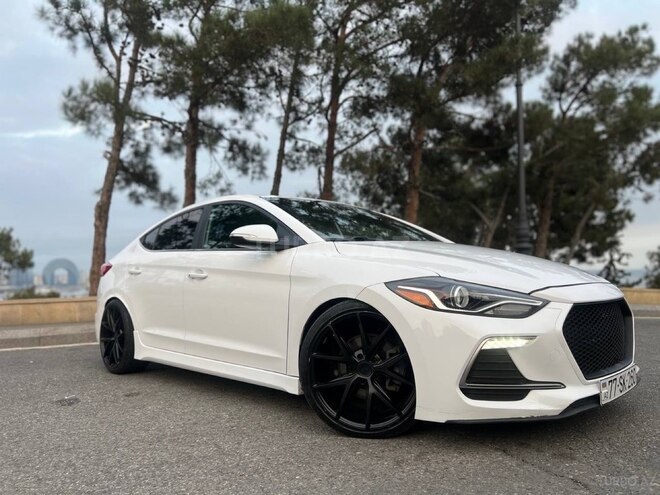 Hyundai Elantra 2017, 165,000 km - 1.6 l - Bakı